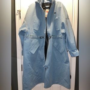 NWT Nike Women’s Sportswear Storm-FIT ADV Tech-Pack
Parka Blue Sz LT DM6166-494